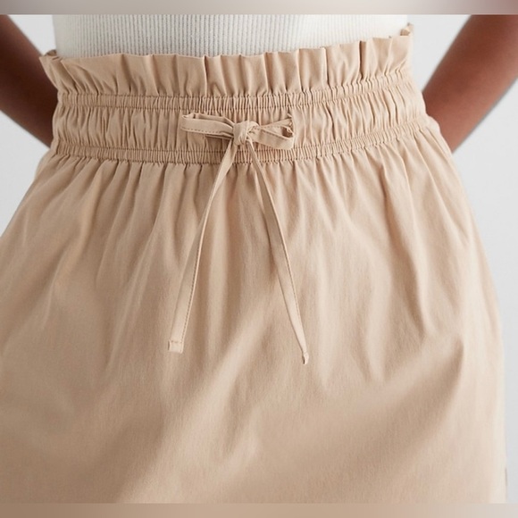 Express Beige High Waisted Paper Bag Mini Skirt Size 6 - Picture 3 of 10